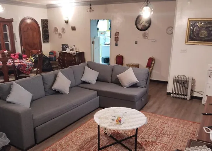 2 Bedrooms Spacious Flat 7 Mins To Airport